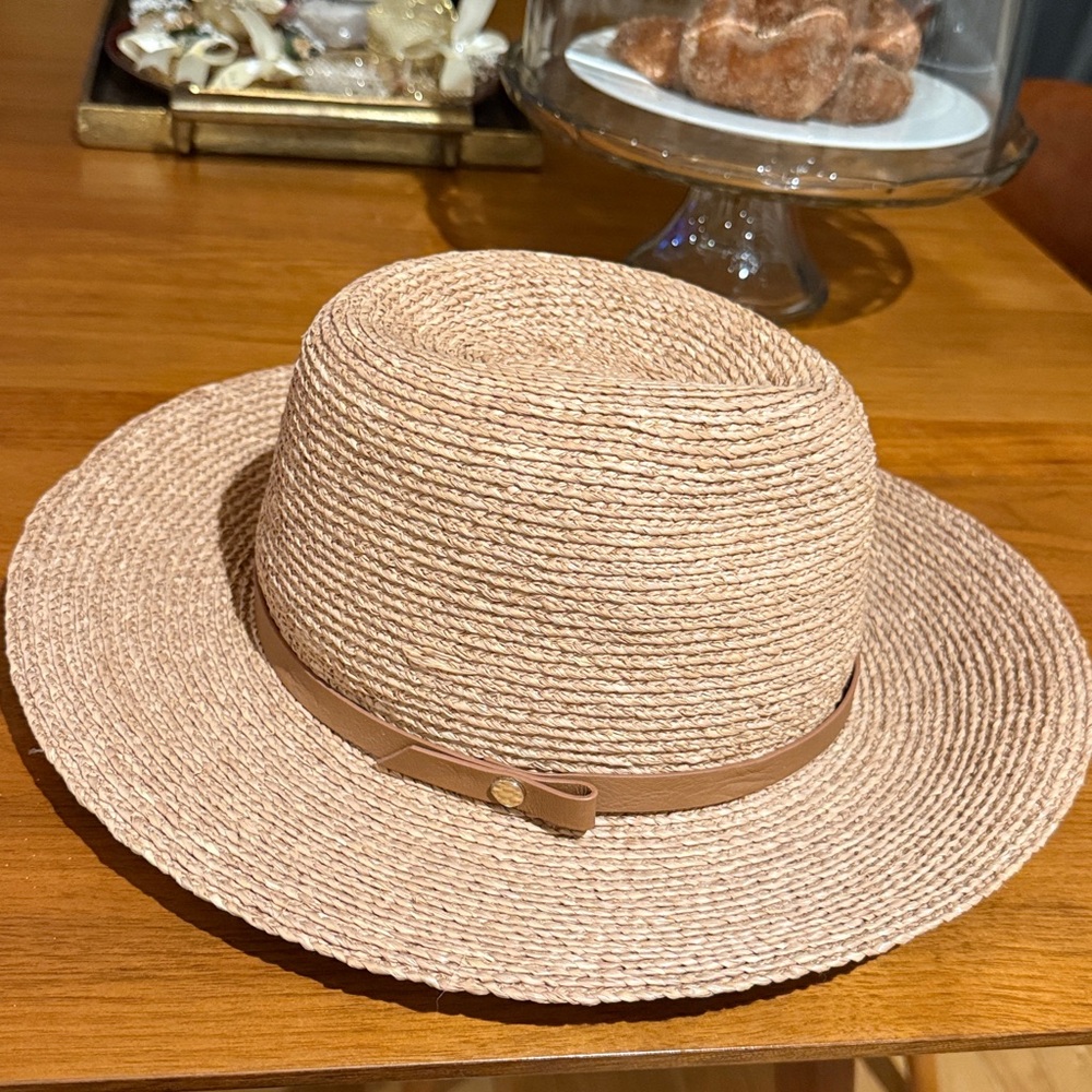 Helen Kaminski 100% raffia / trim leather, classic 5